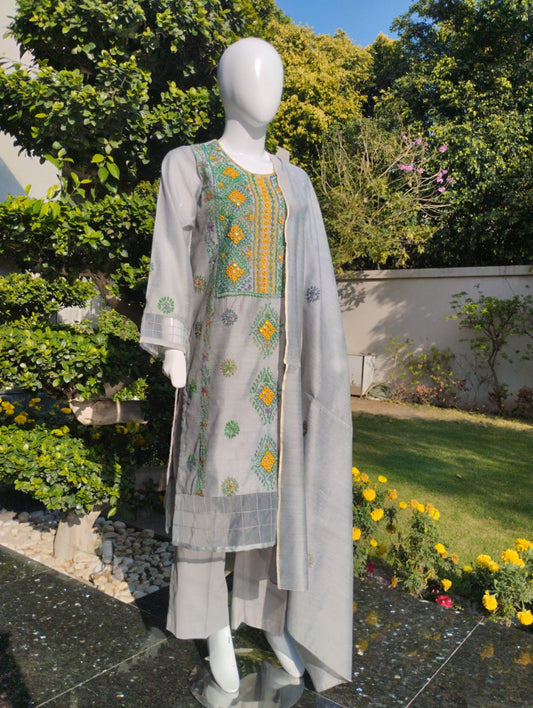 Khaddi Net 3piece Embroided