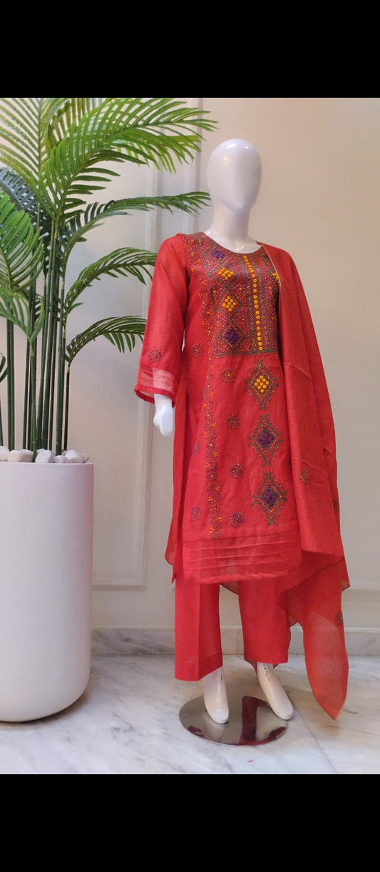 Embroided 3piece