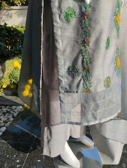 Khaddi Net 3piece Embroided