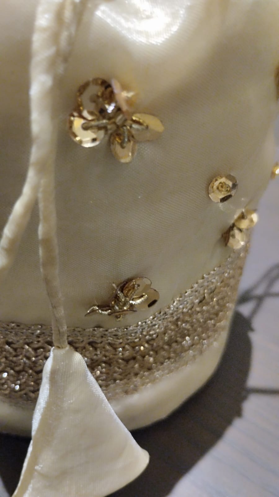 Skin Gold Pouch